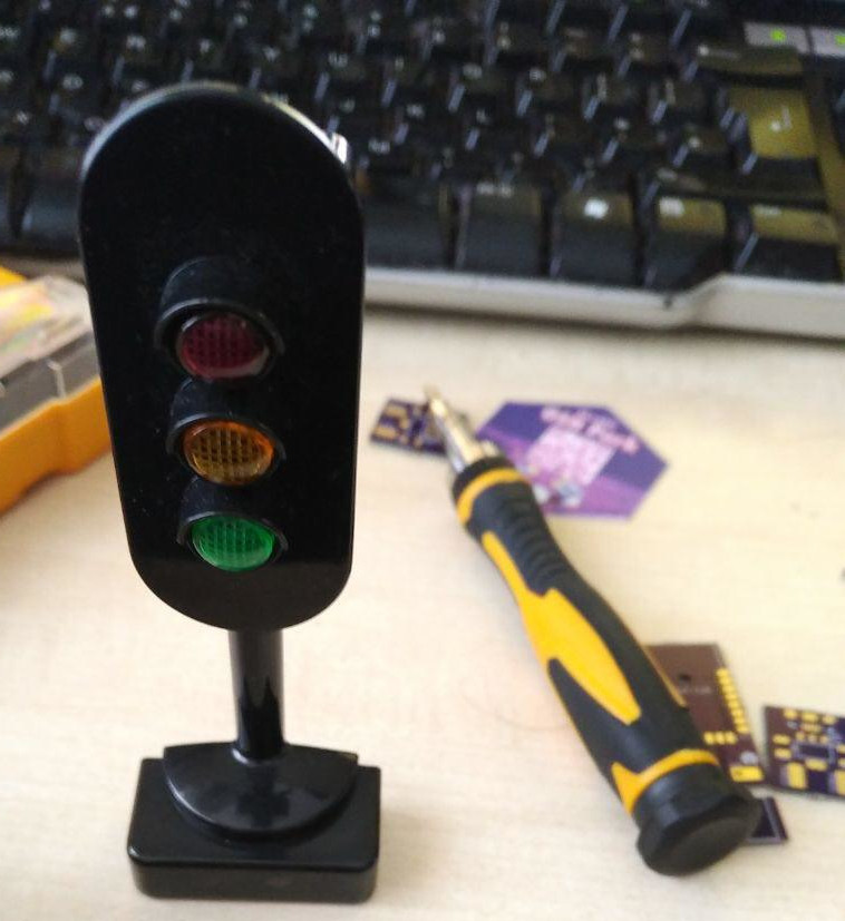 Childrens light up traffic-light